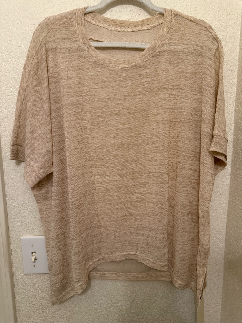 HALARA Neutral Beige Linen Top